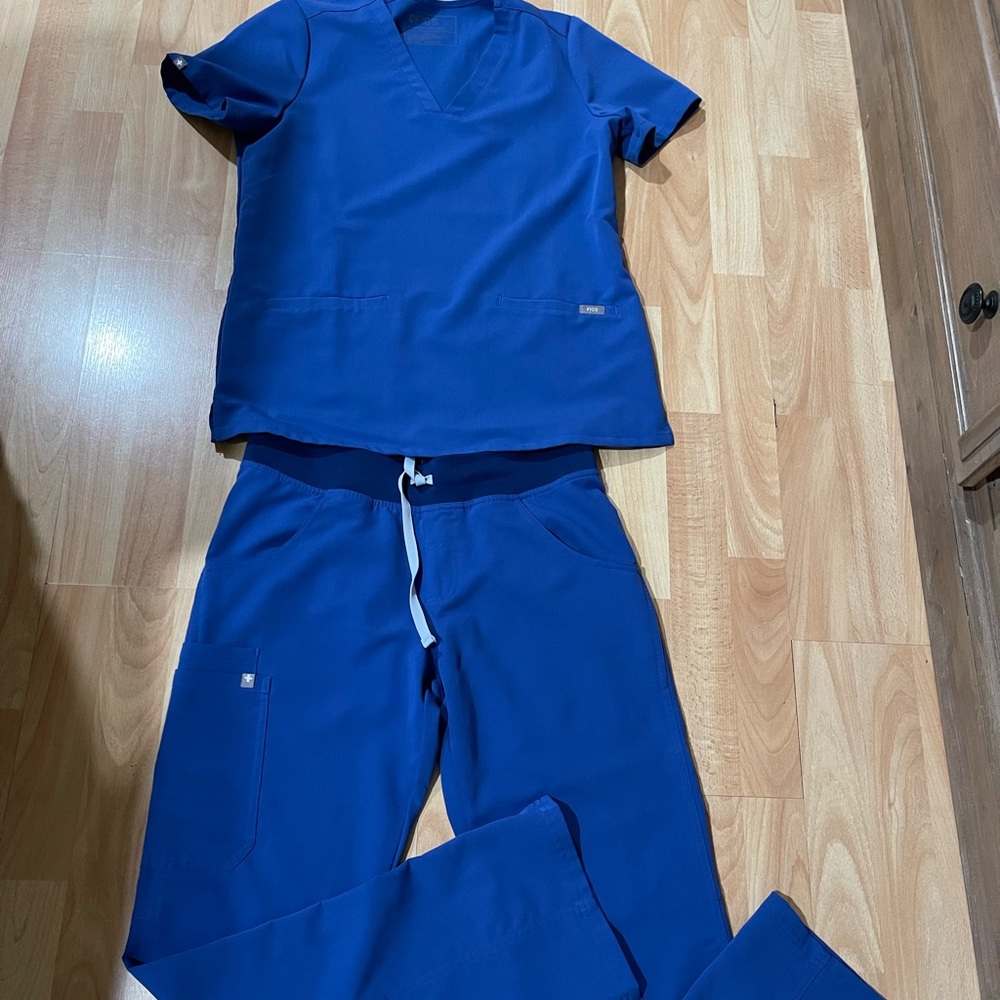 FIGS SCRUBS LIMITED EDITION DENIM